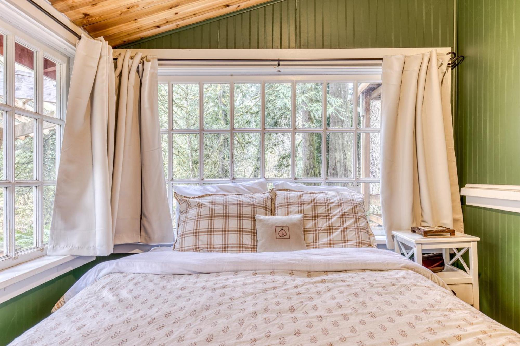 The Cedars Cabin Welches Eksteriør bilde